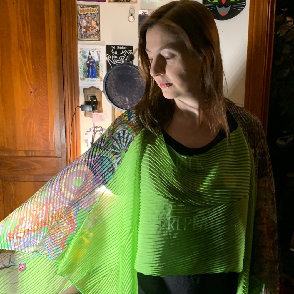 Bright multi colored pullover cape - Picture 2 of 11